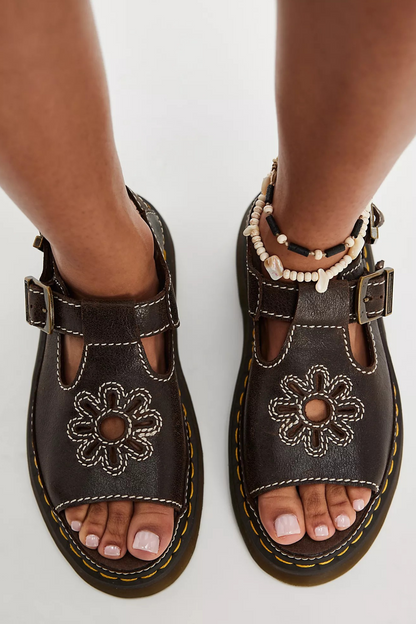 https://cdn.shopify.com/s/files/1/0689/4236/4716/files/BaliDunnetSandals1_3.png?v=1752652680